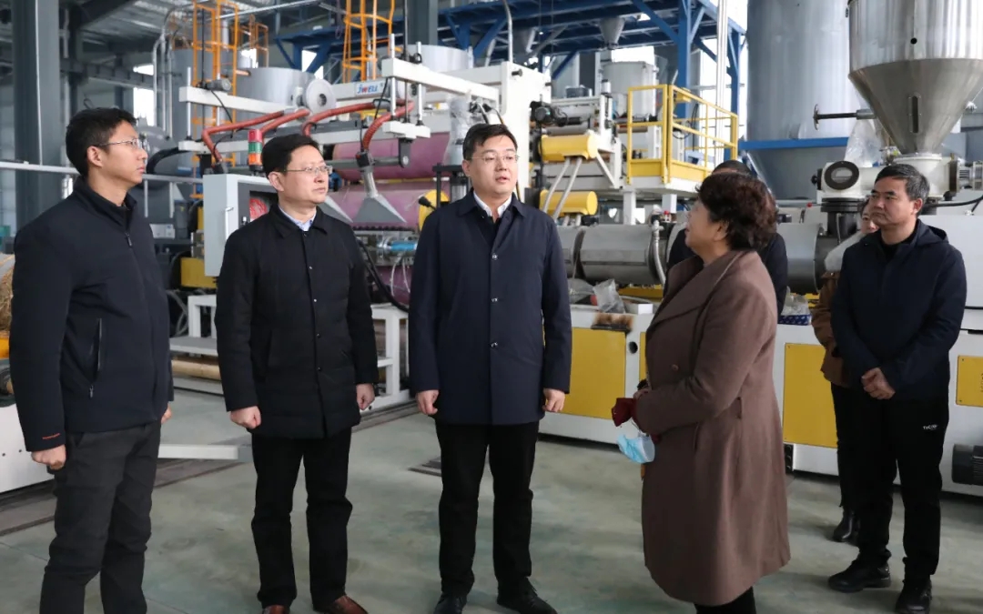 領導關懷 l 區(qū)長張灝一行調研歐西盾新廠區(qū)建設